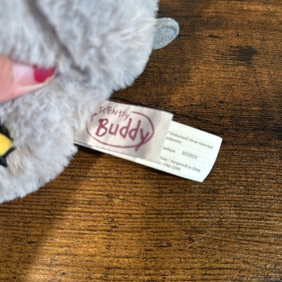 Polar the Penguin Scentsy Buddy 2023 like new - Picture 4 of 9